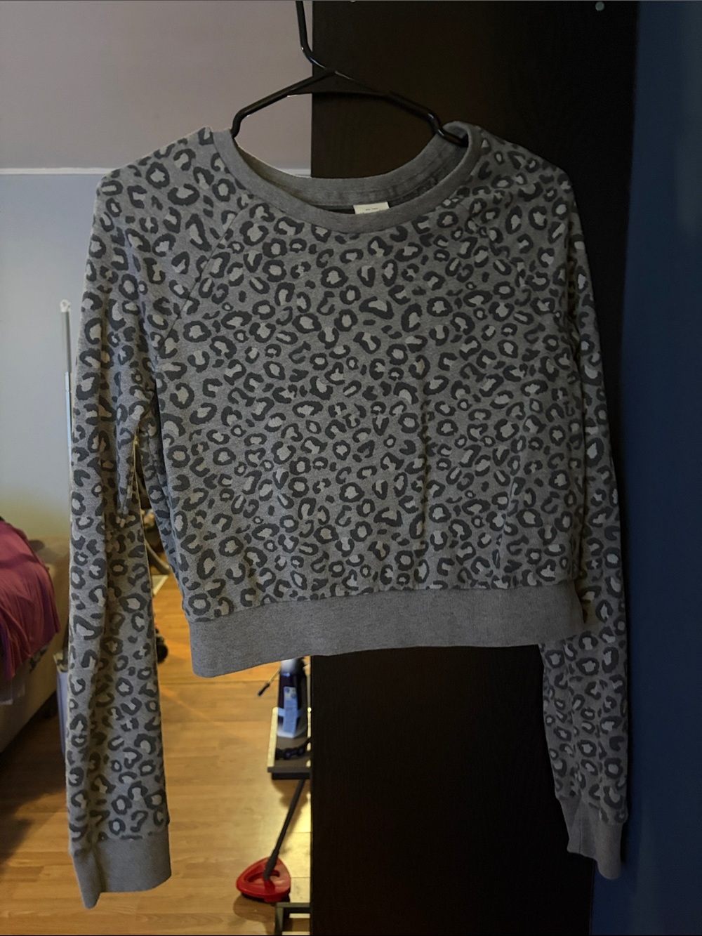 Abercrombie & Fitch Gray Leopard-Print Crewneck Sweatshirt